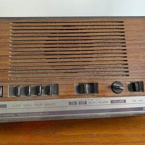 Clock Radio